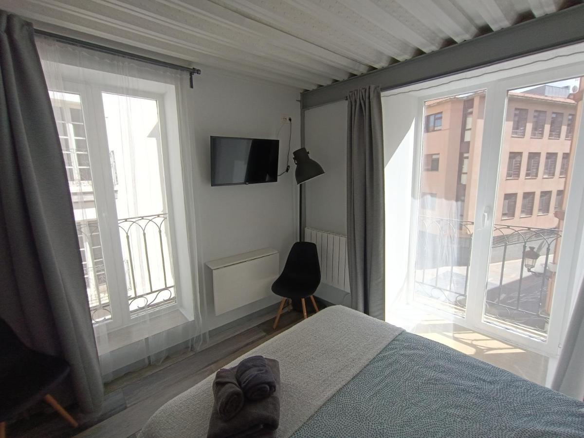 Estudio Con Encanto En Casco Antiguo De Burgos P2 Eksteriør billede